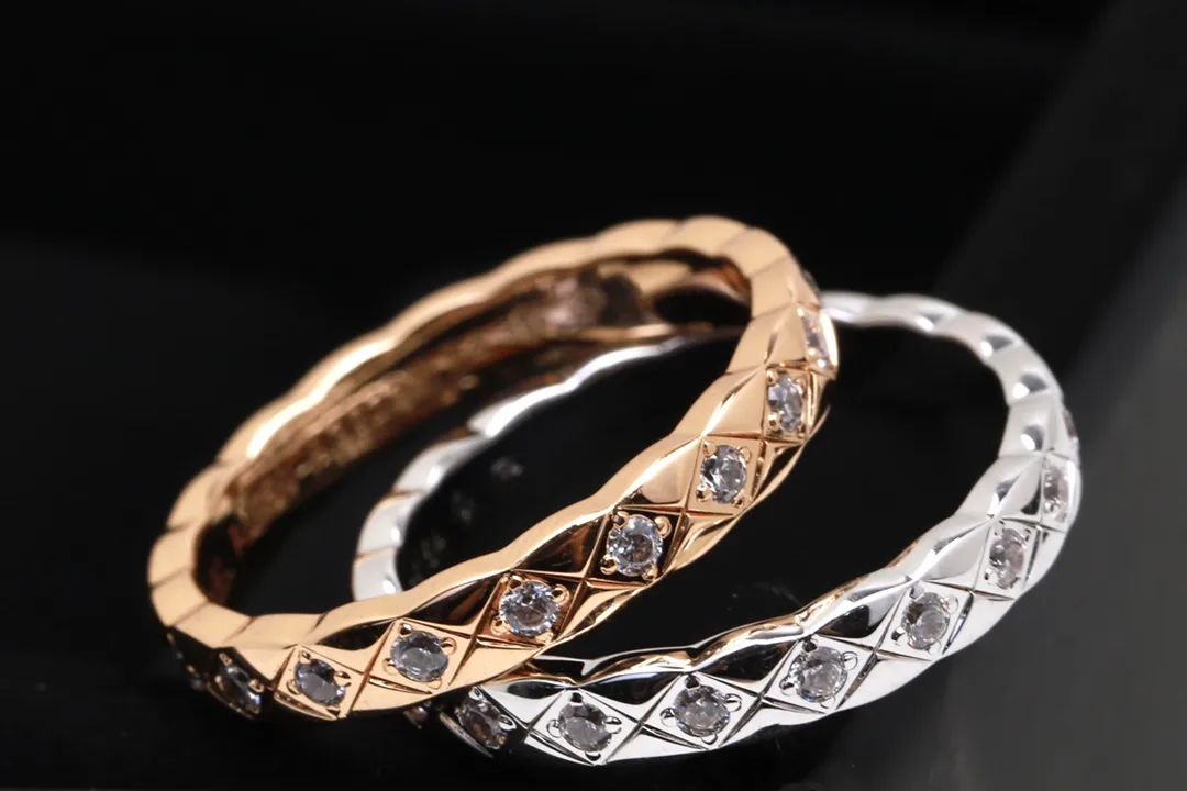 Coco Crush Diamond-Set Slim Ring D23516798 — view 6
