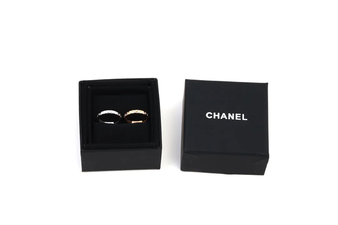 Coco Crush Diamond-Set Slim Ring D23516798 — view 7