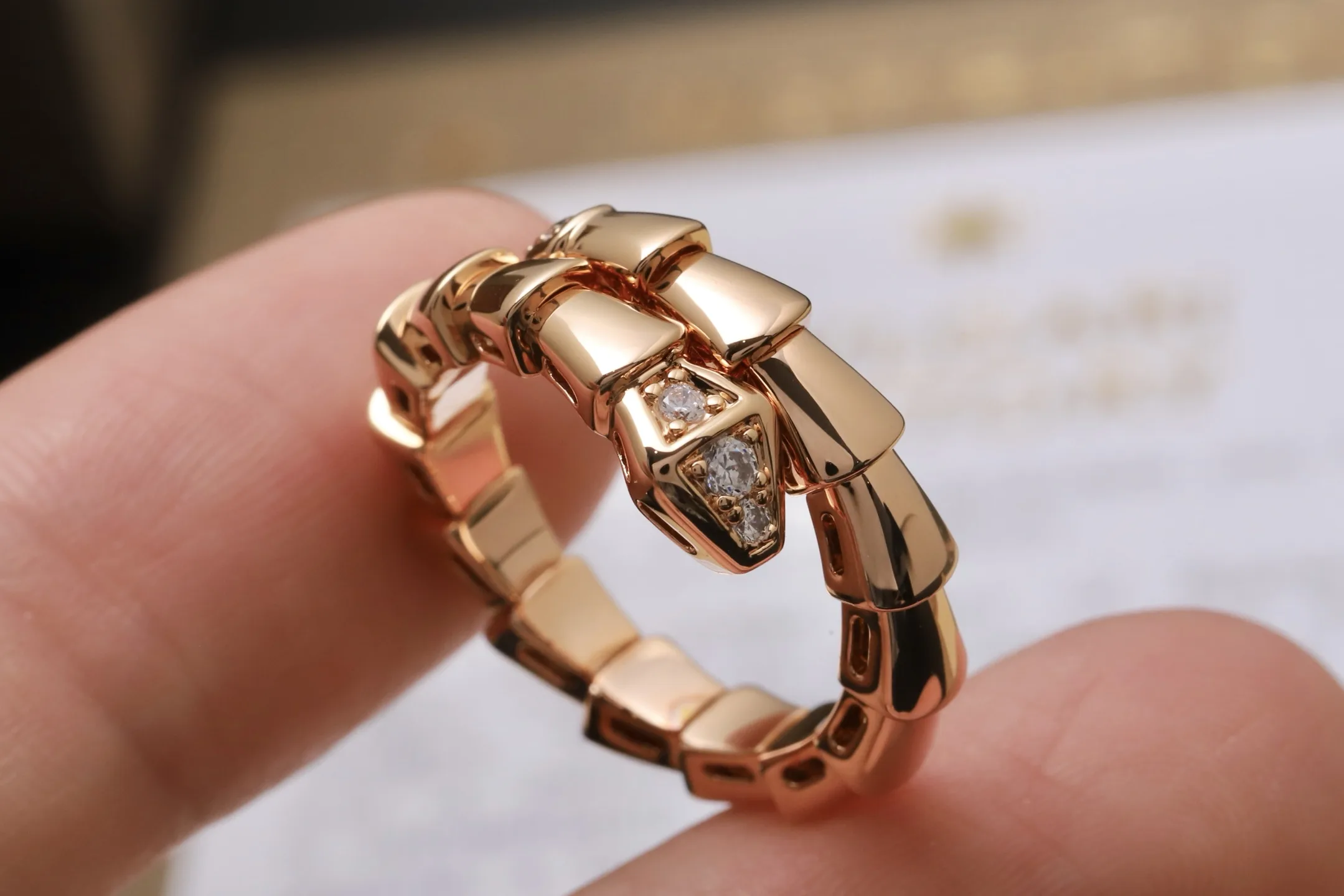 Serpenti Viper Ring with Crystal Accents D17017403 — view 4