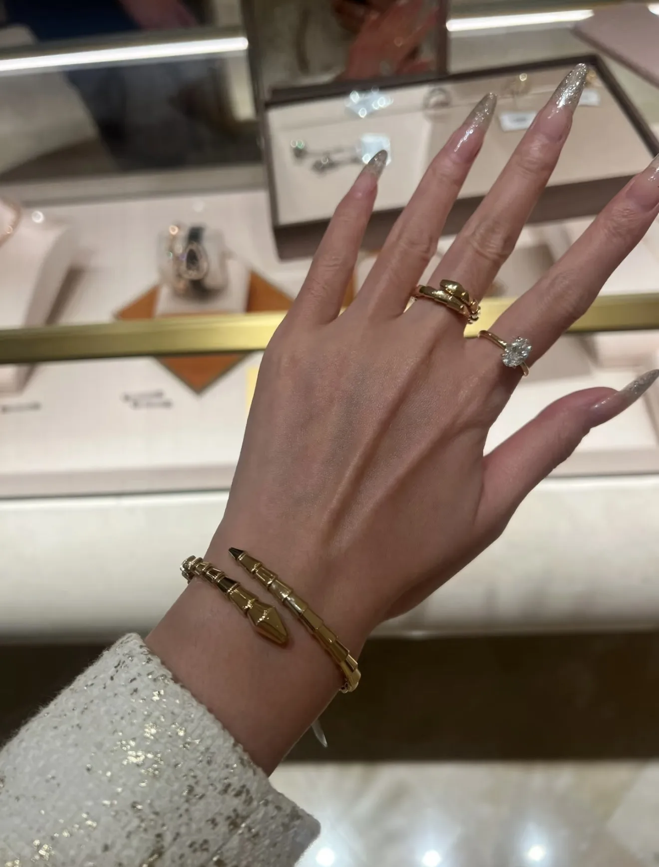 Serpenti Viper Coil Bracelet (Gold-Plated Brass) D20517106 — view 9