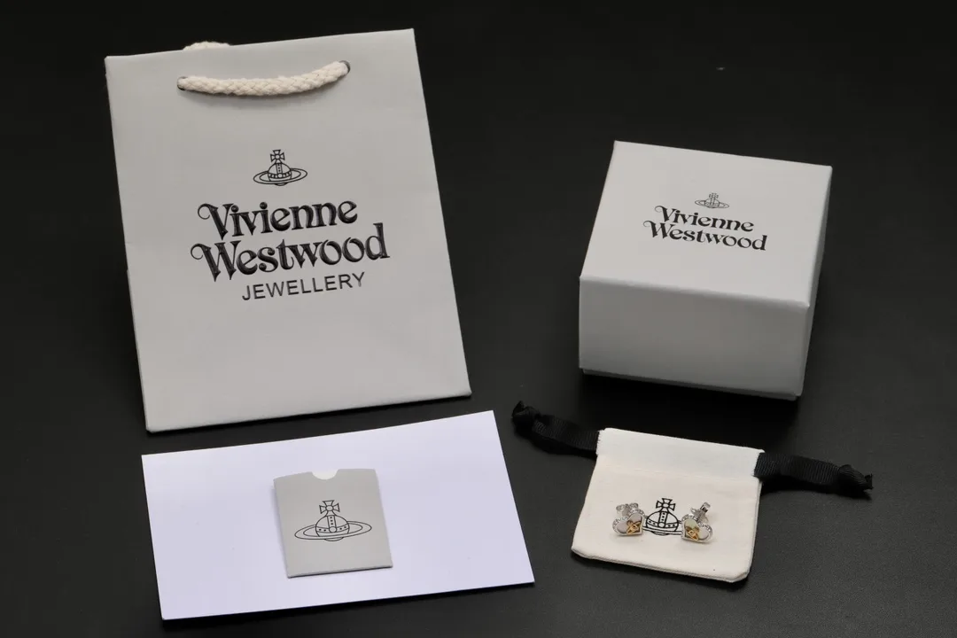 Mother-of-Pearl Heart Orb Stud Earrings D14016980 — view 2