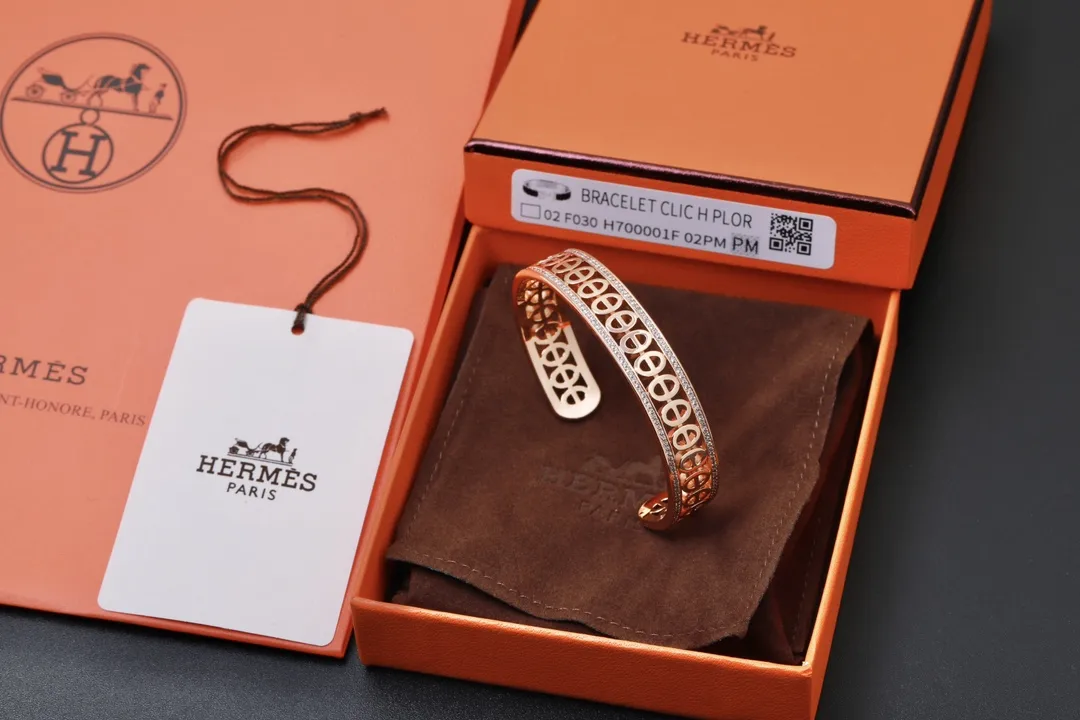 Chaine d'Ancre Pavé Cuff Bracelet D24017547 — view 4