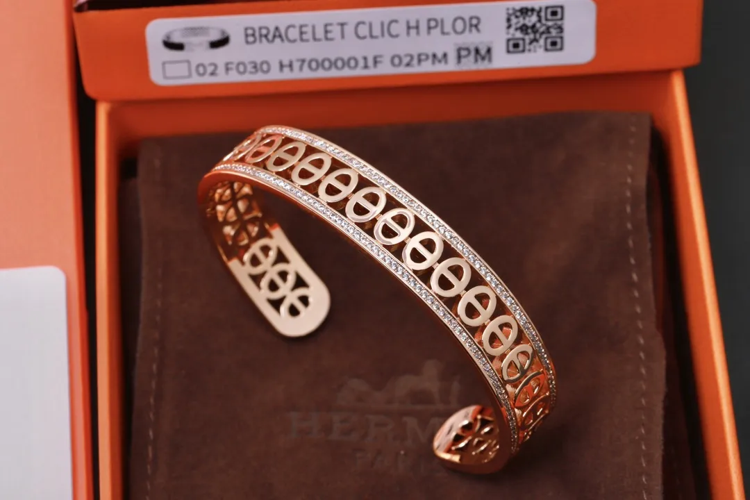 Chaine d'Ancre Pavé Cuff Bracelet D24017547 — view 5