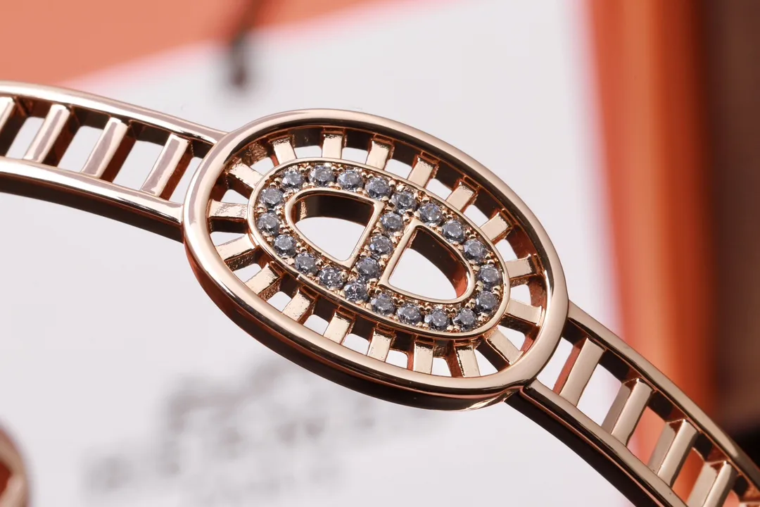 Chaine d'Ancre Crystal-Embellished Cuff Bracelet D18017548 — view 6