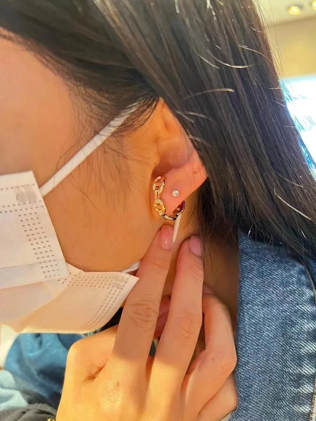 Farandole Chaine d'Ancre Hoop Earrings D15016624 — view 7