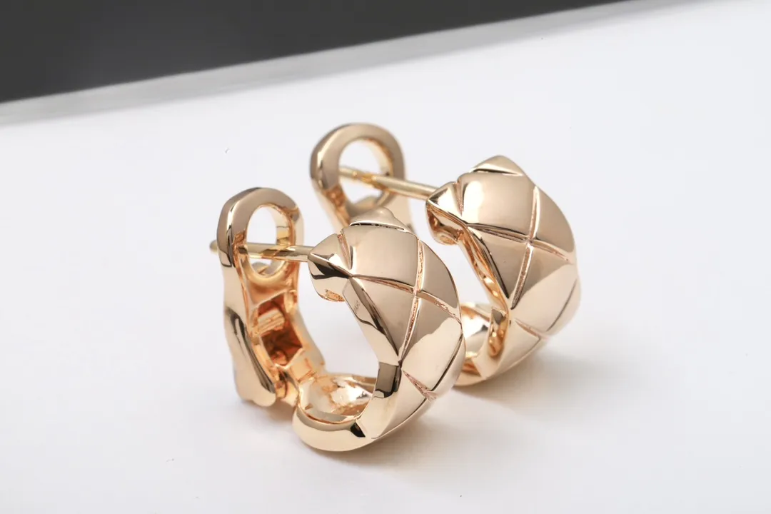 Coco Crush Quilted Hoop Earrings D14517426 — view 4
