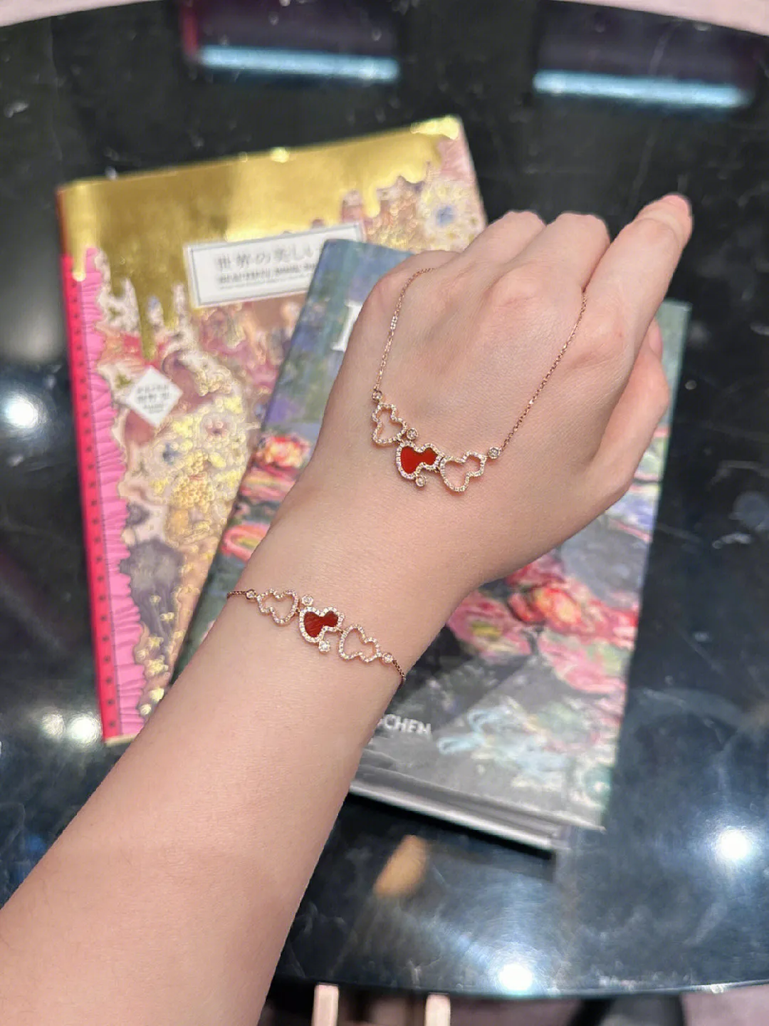 Wulu Cut-Out Agate Bracelet (Gold-Plated Brass) D15017043 — view 10