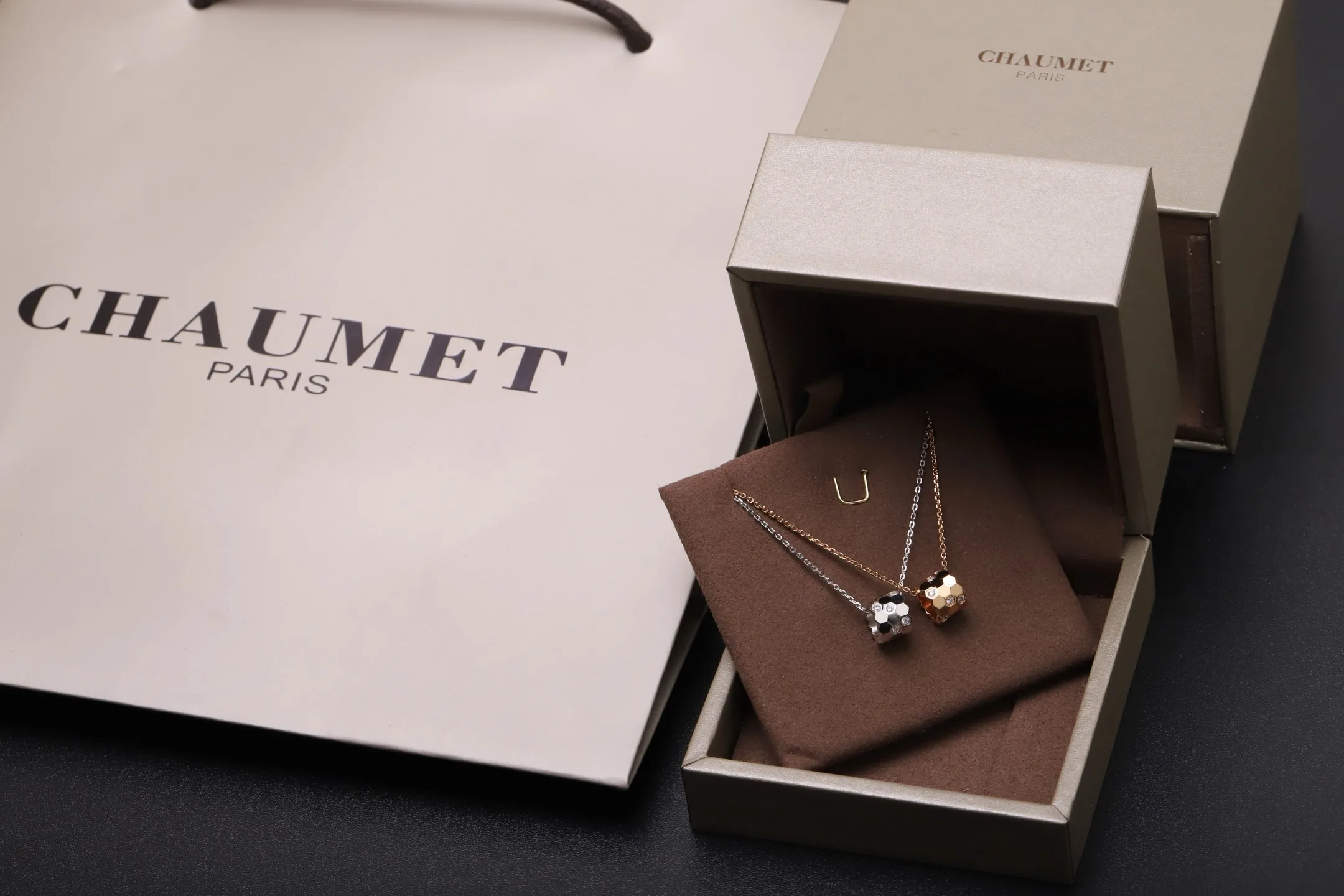 Bee My Love Diamond Honeycomb Pendant Necklace D25516599