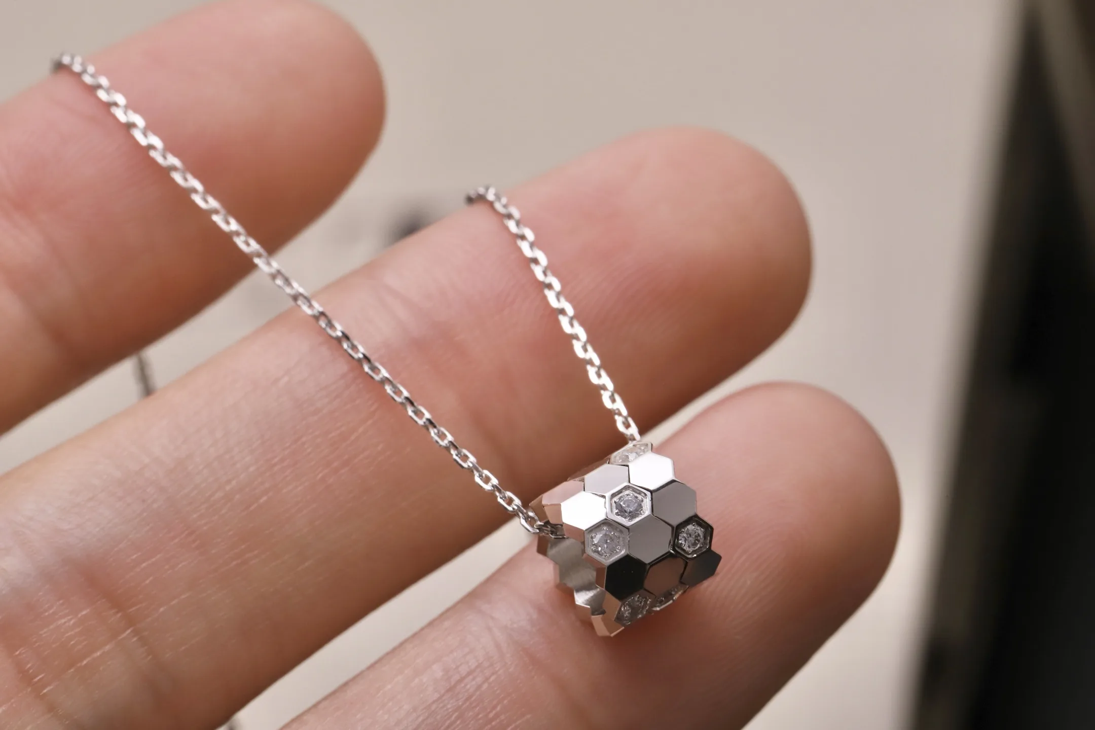 Bee My Love Diamond Honeycomb Pendant Necklace D25516599 — view 6
