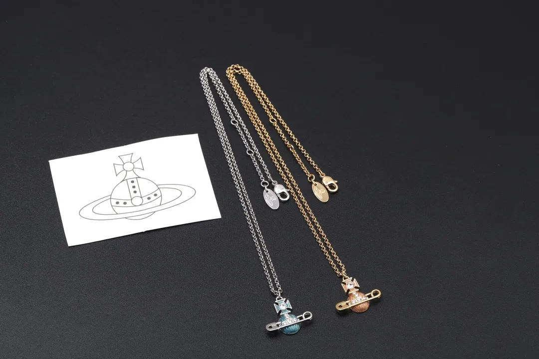 Enamel Orb Safety Pin Pendant Necklace D14016987 — view 3