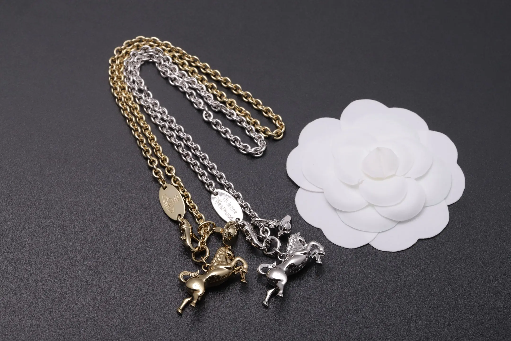 Vivienne Westwood Horse Pendant Necklace D14016999 — view 2