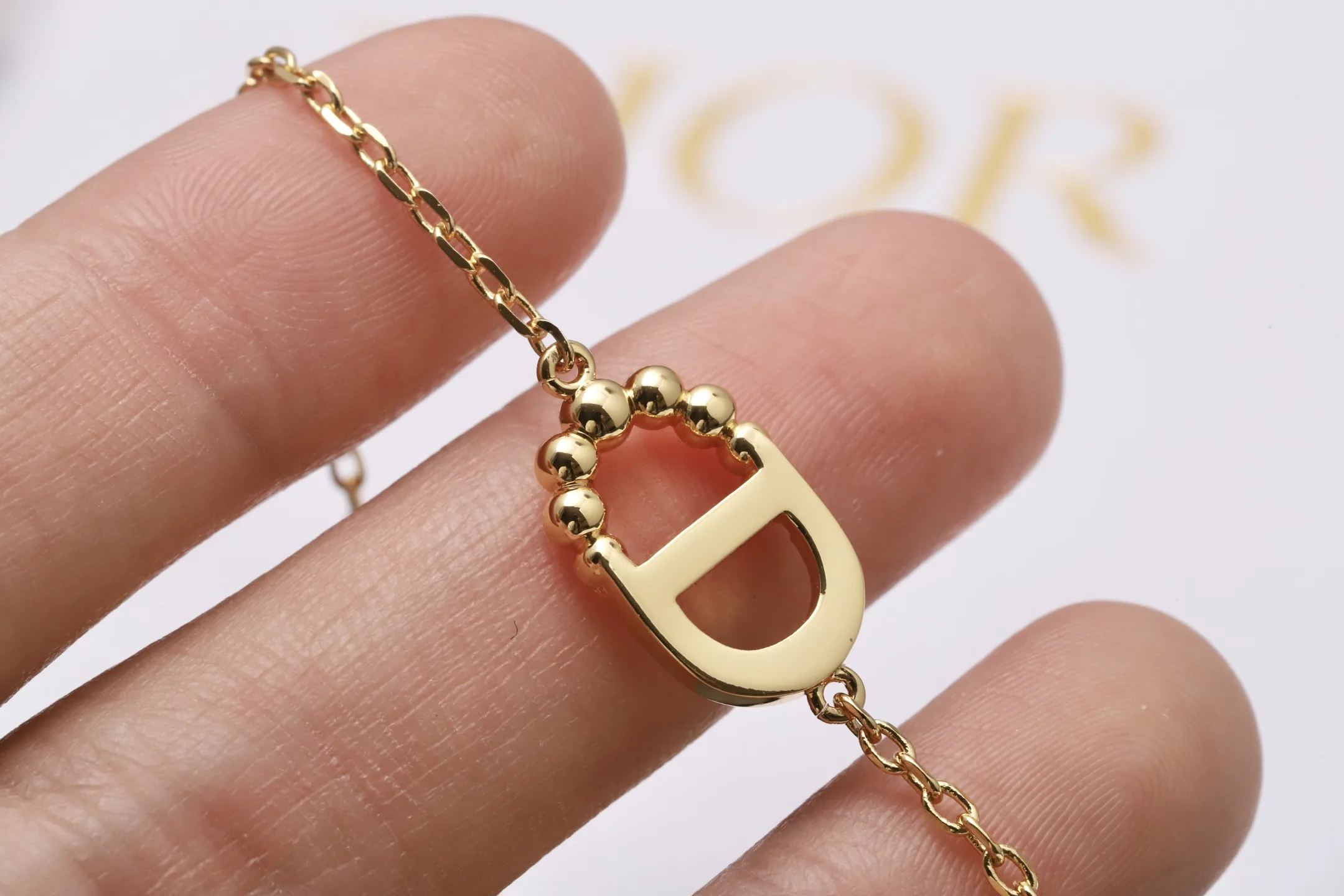 CD Logo Crystal and Resin Pearl Bracelet D13517216 — view 5