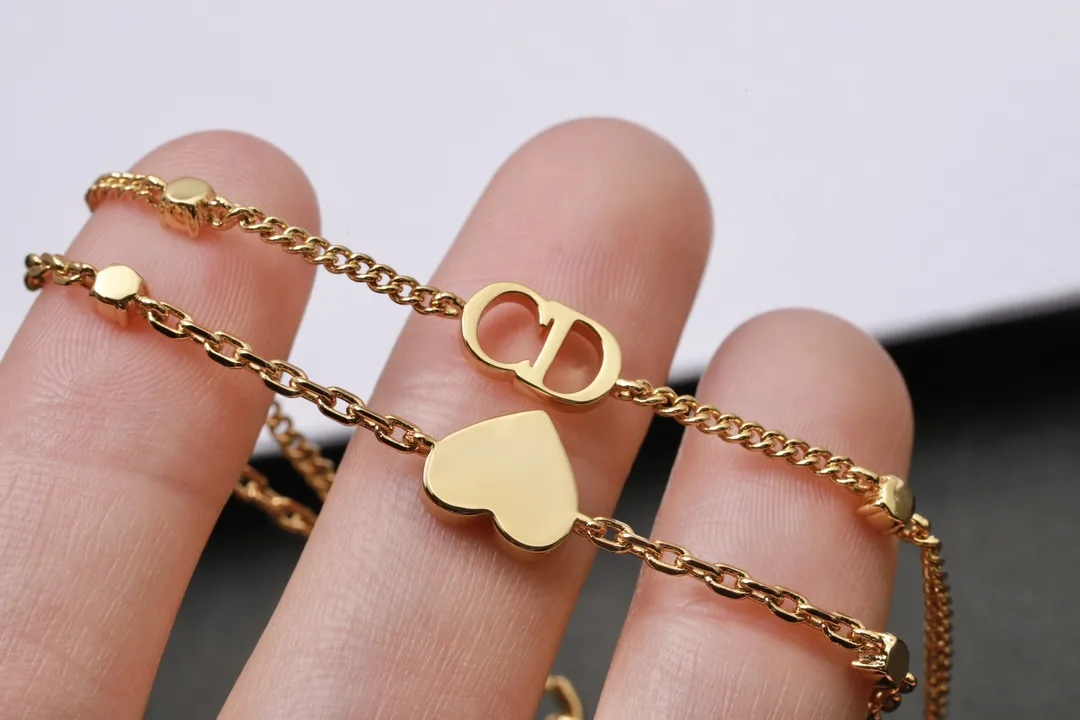 Crystal Heart Charm Bracelet (Gold-Plated Brass) D13517468 — view 5