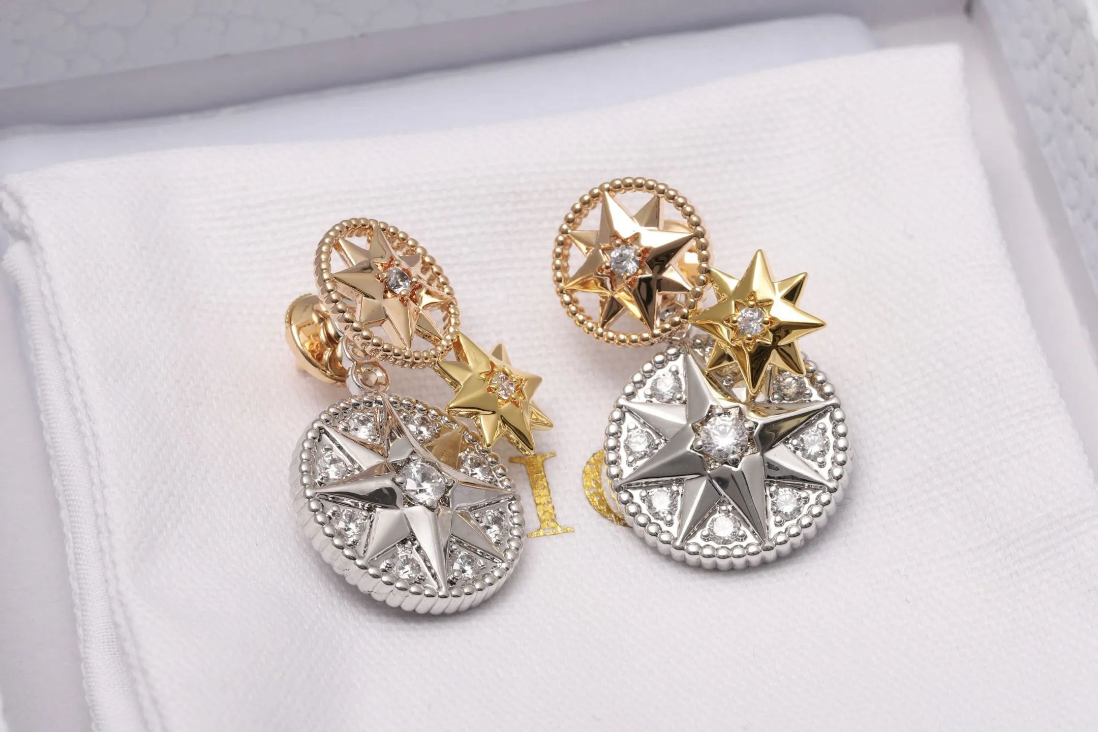 Rose des Vents Compass Star Earrings (Gold-Plated Brass) D21517068 — view 3