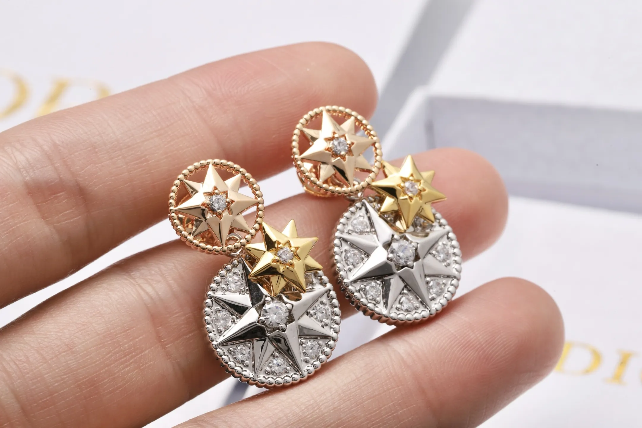 Rose des Vents Compass Star Earrings (Gold-Plated Brass) D21517068 — view 5