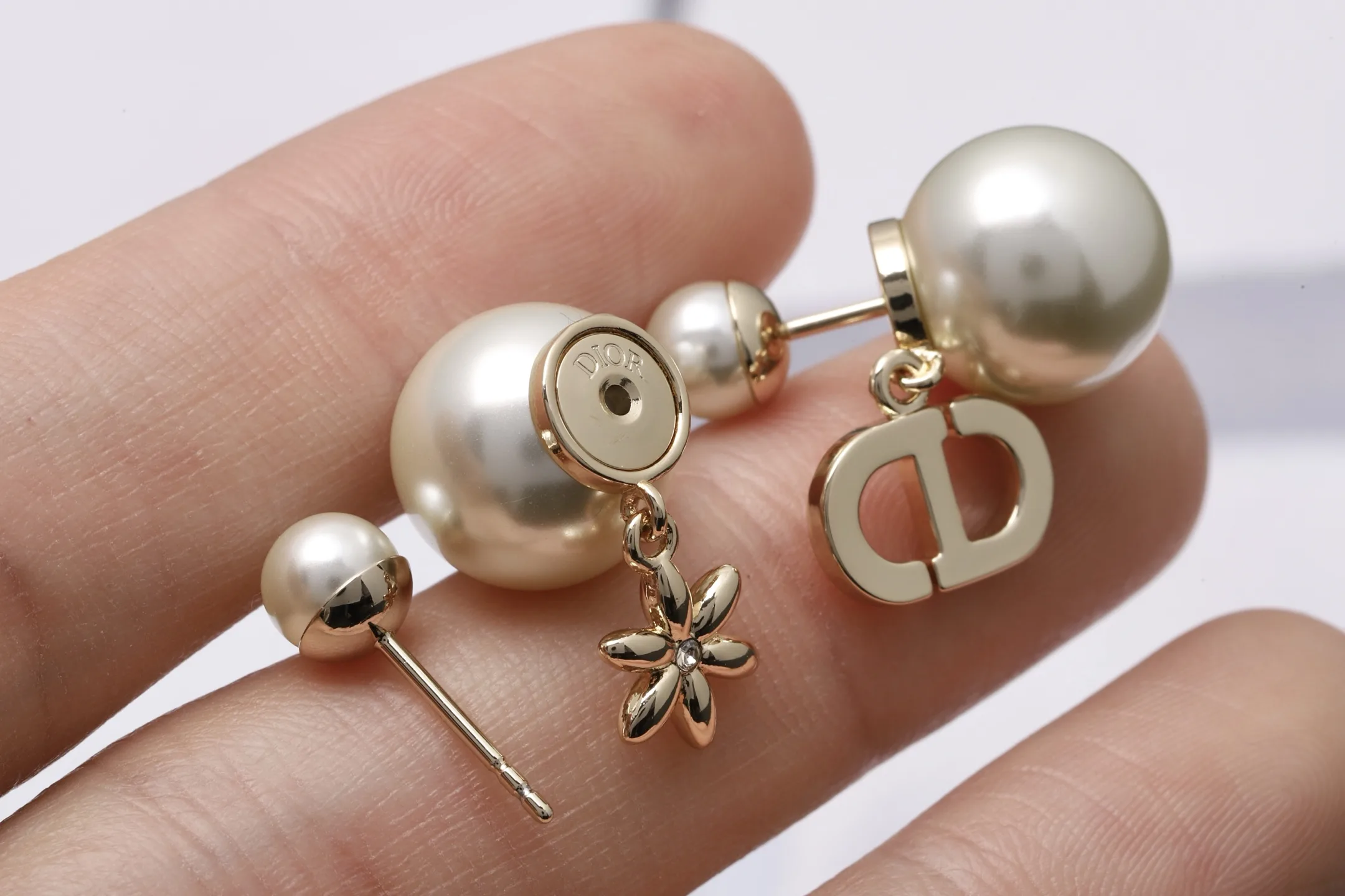 Tribales Asymmetric CD and Flower Earrings D14017100 — view 5