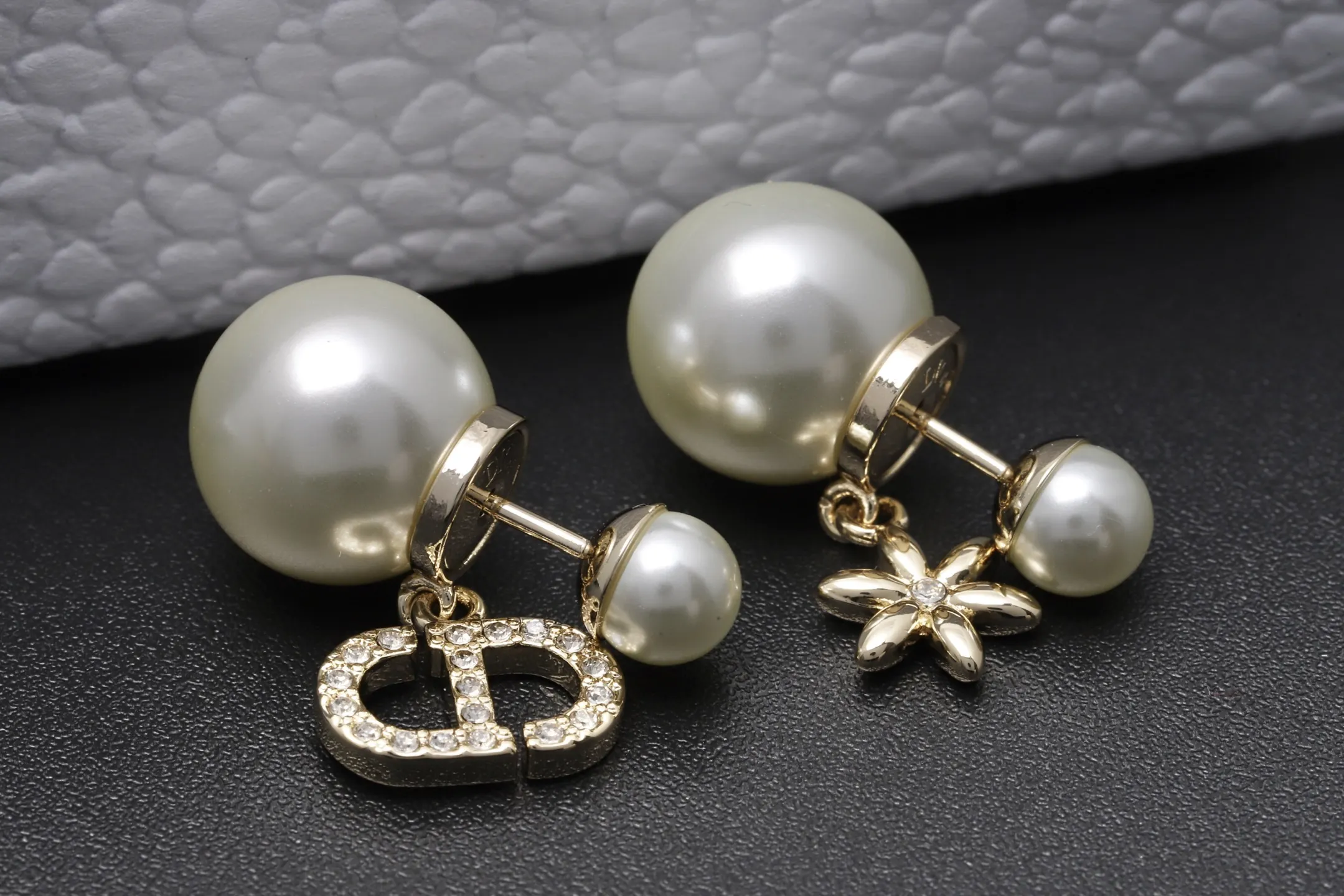 Tribales Asymmetric CD and Flower Earrings D14017100 — view 6