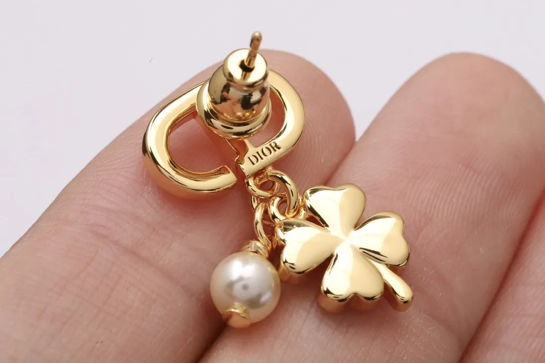 CD Logo Clover and Pearl Drop Earrings D12017292 — view 5