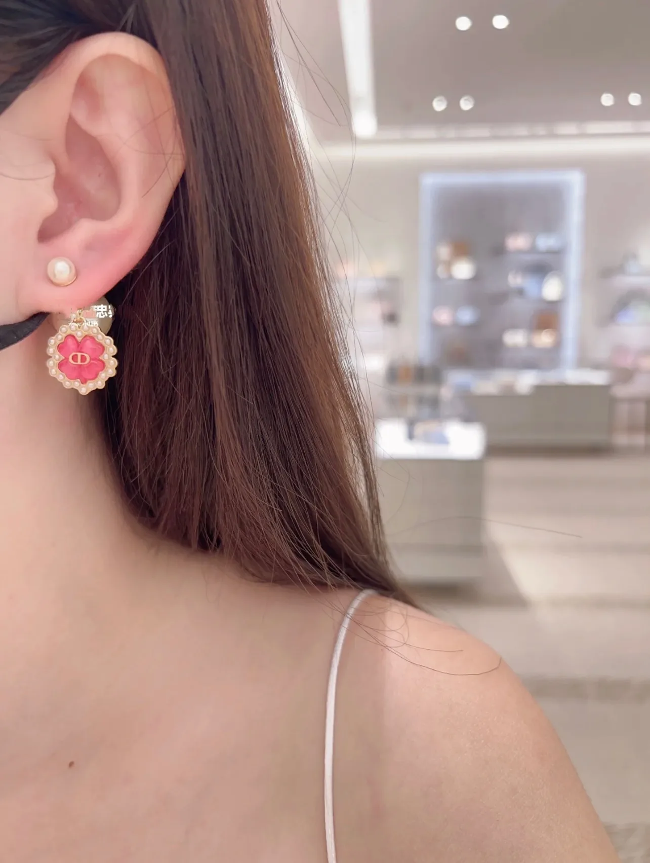 Dior Tribales Resin Flower Earrings D13517287 — view 8