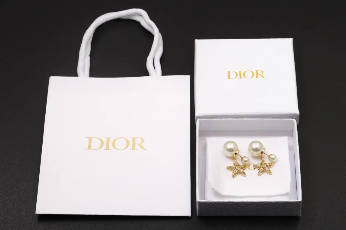 Dior Tribales Starfish Pearl Earrings D12517598 — view 2