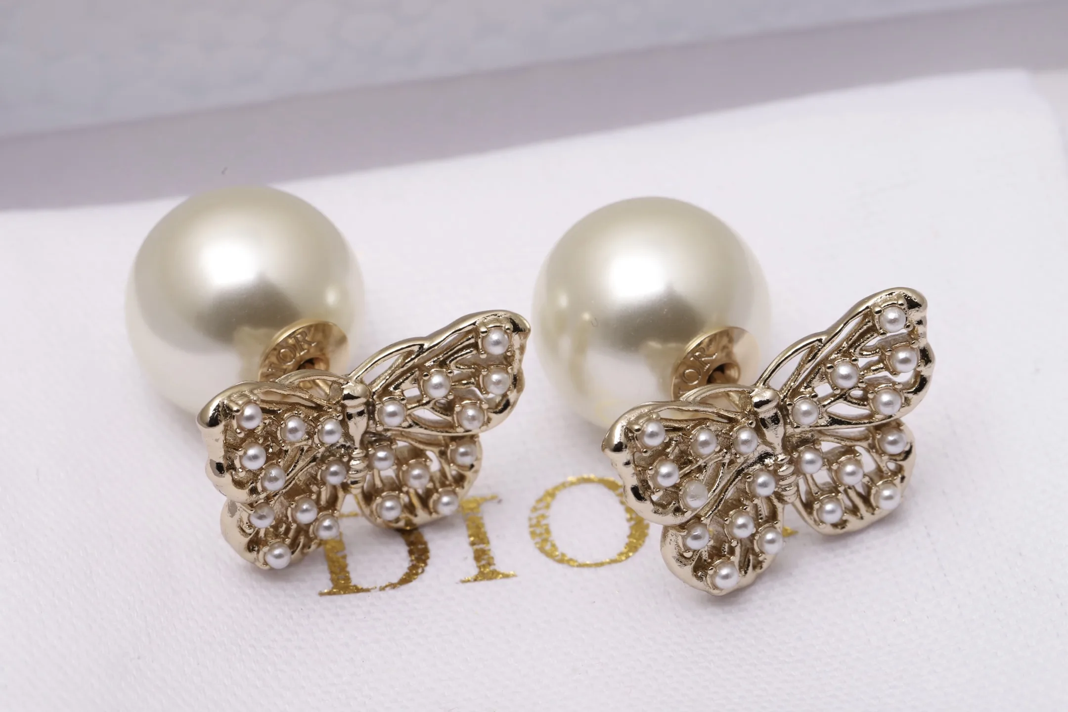 Dior Tribales Butterfly Resin Pearl Earrings D12517672 — view 2