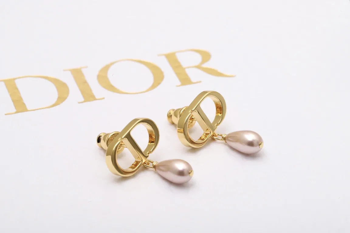 CD Logo Drop Pearl Earrings D13517726 — view 5
