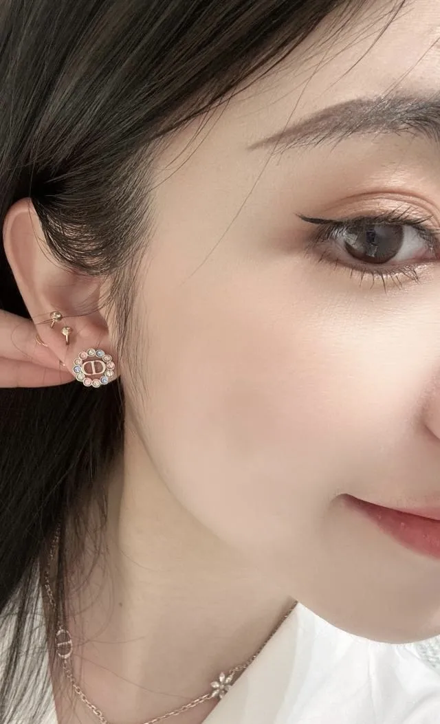 CD Logo Crystal-Embellished Stud Earrings D14017101 — view 9
