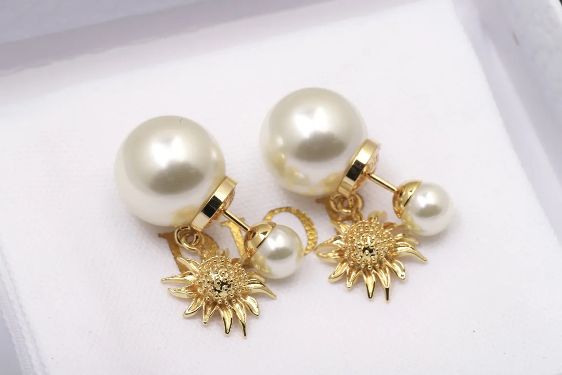 Dior Tribales Sunflower Resin Pearl Earrings D12517288 — view 3