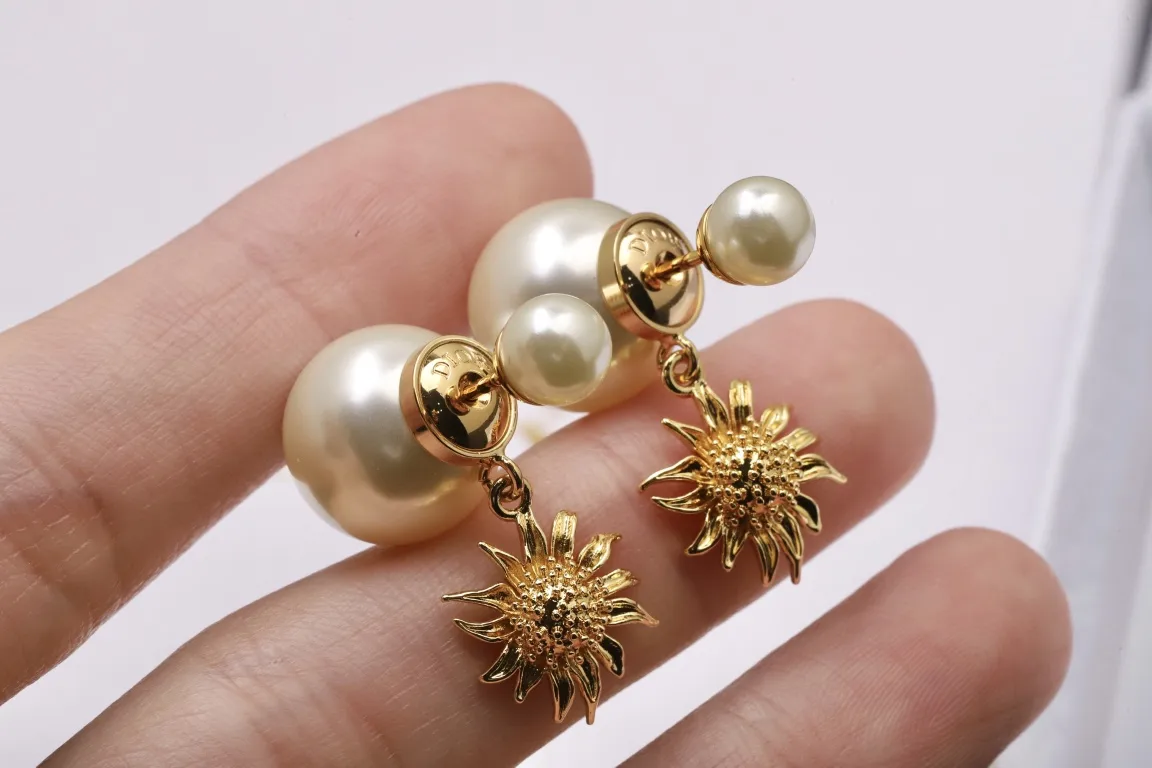 Dior Tribales Sunflower Resin Pearl Earrings D12517288 — view 4