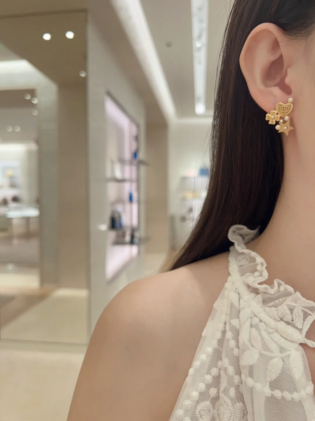 CD Heart Star and Clover Stud Earrings with Resin Pearls D14016678 — view 9