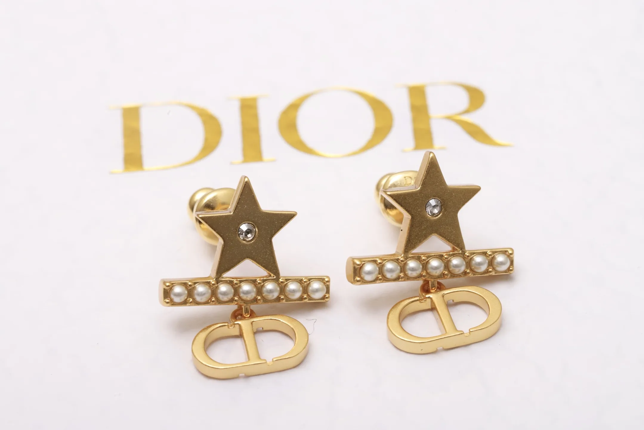 CD Star and Resin Pearl Stud Earrings D13517678 — view 2