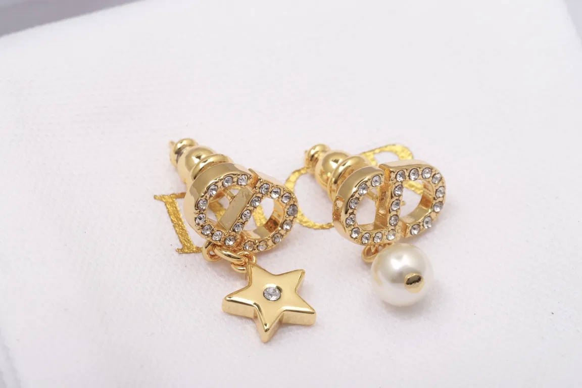 Petit CD Star and Resin Pearl Earrings D11017289 — view 7
