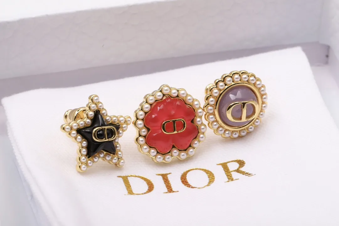 Petit CD Lucky Baroque Stud Earring Set D14517593 — view 3