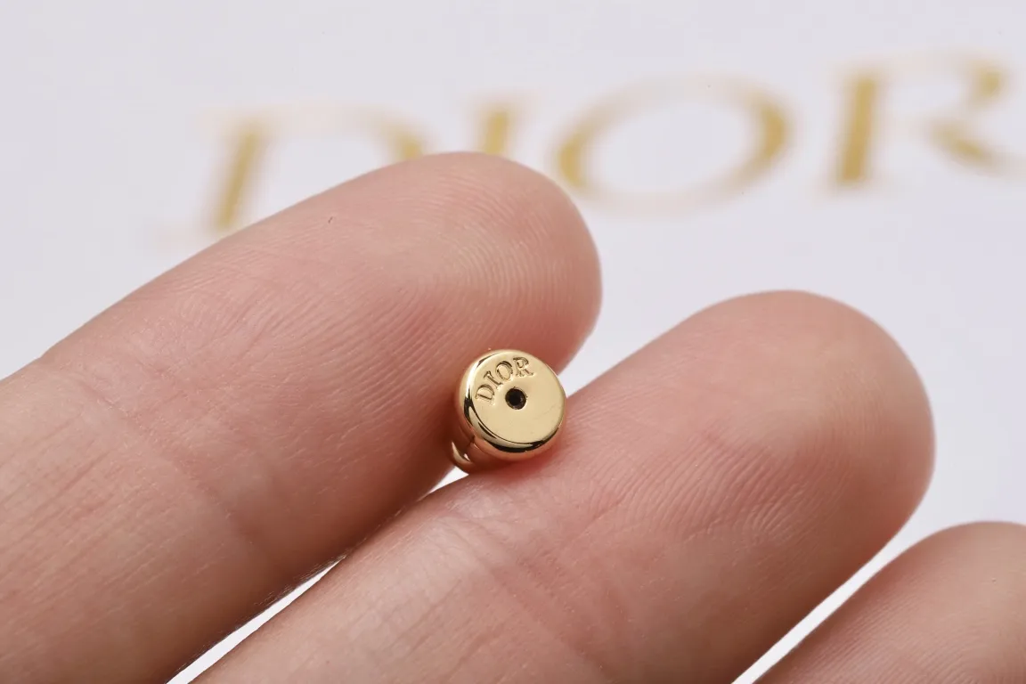 Petit CD Lucky Baroque Stud Earring Set D14517593 — view 6