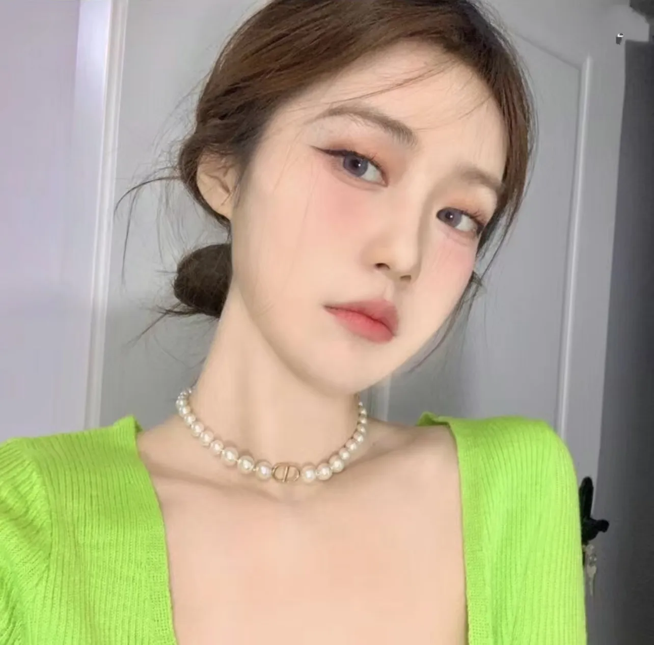 30 Montaigne CD Pearl Choker Necklace D18016767 — view 4