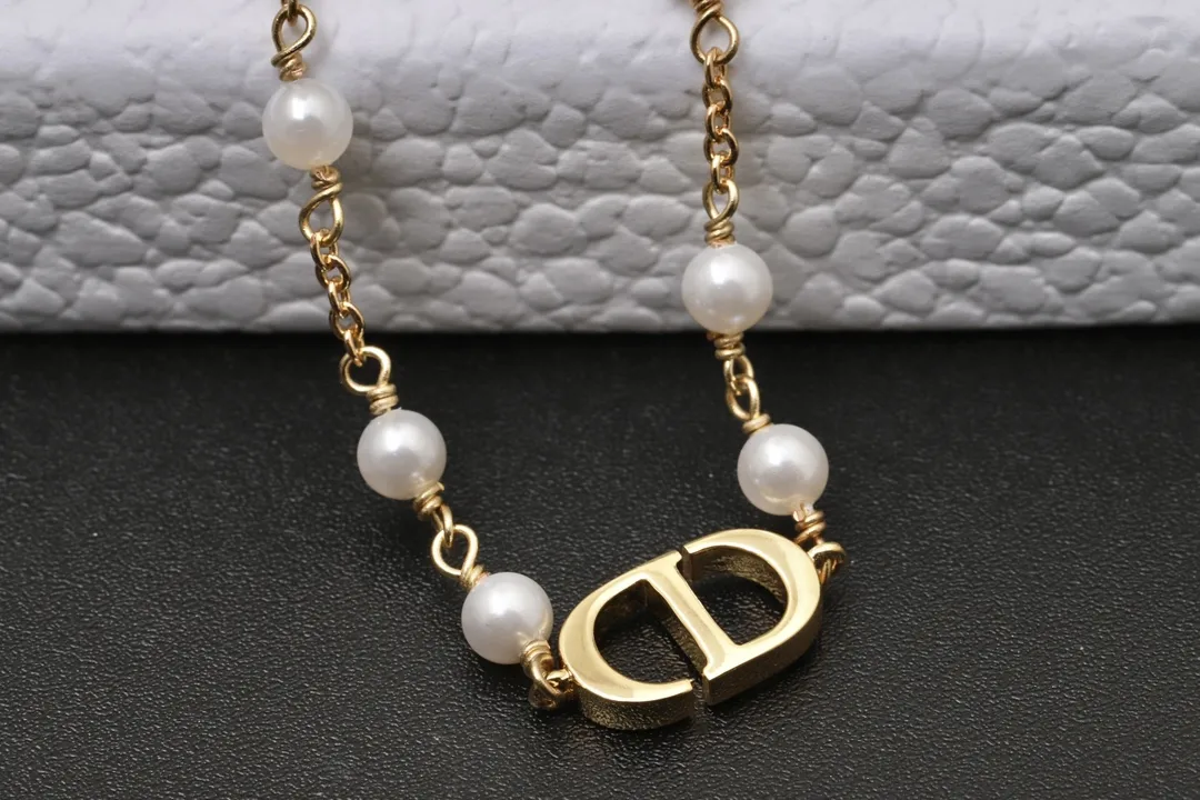 CD Logo Resin Pearl Necklace D13516764 — view 3