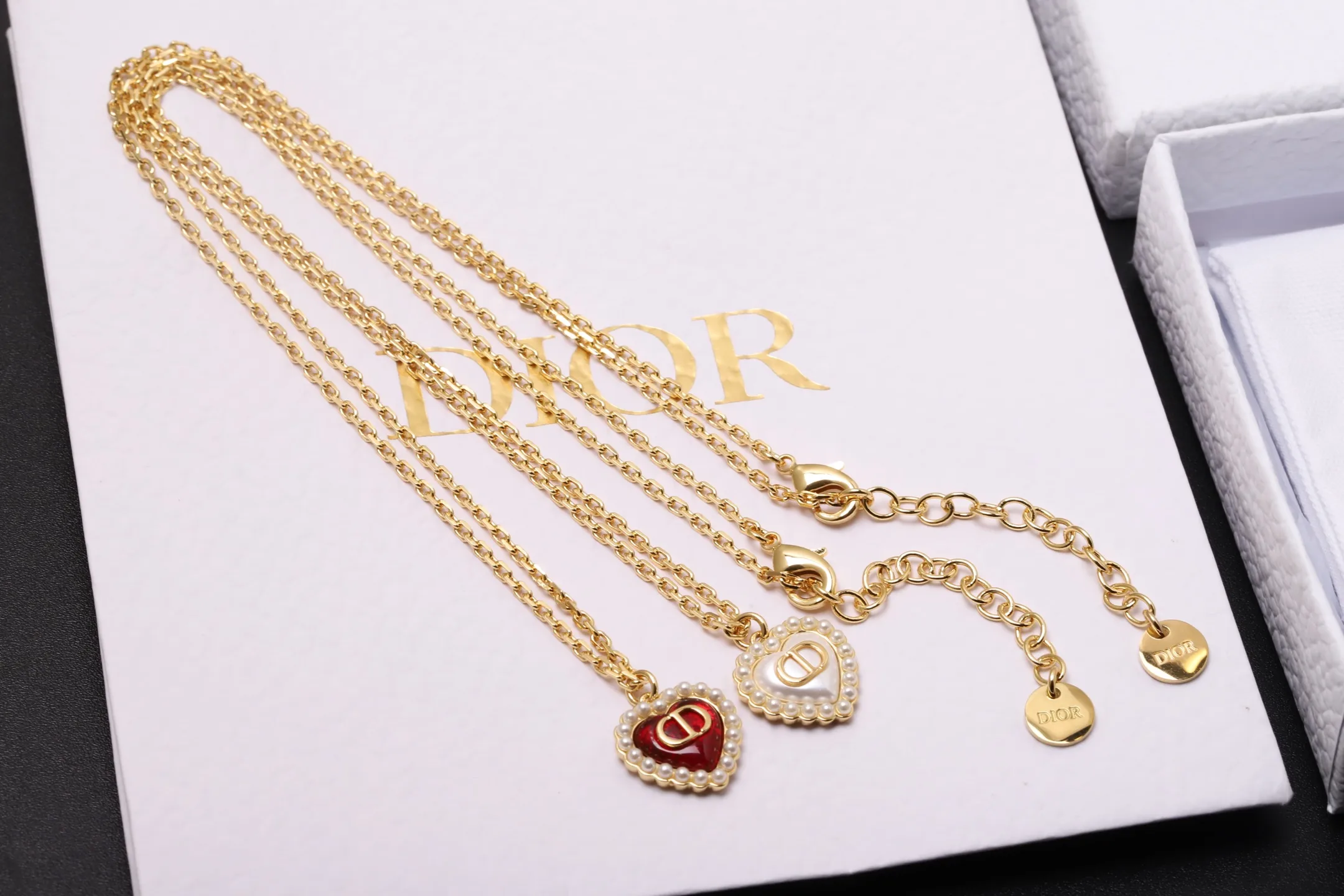 CD Logo Heart Pendant Necklace with Resin Pearls D14017346 — view 7