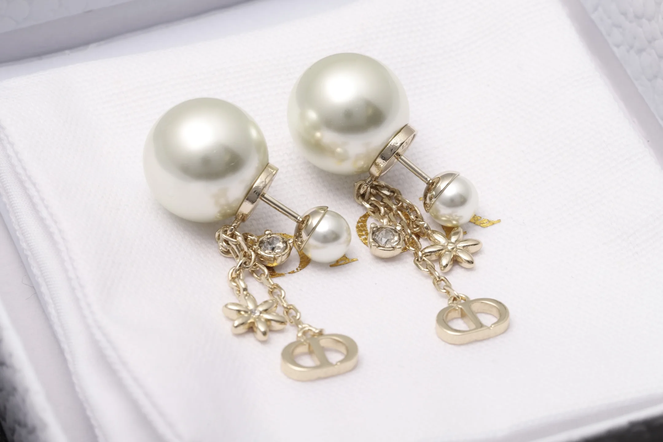 Tribales Tassel Pearl and Crystal Earrings D14017069 — view 3