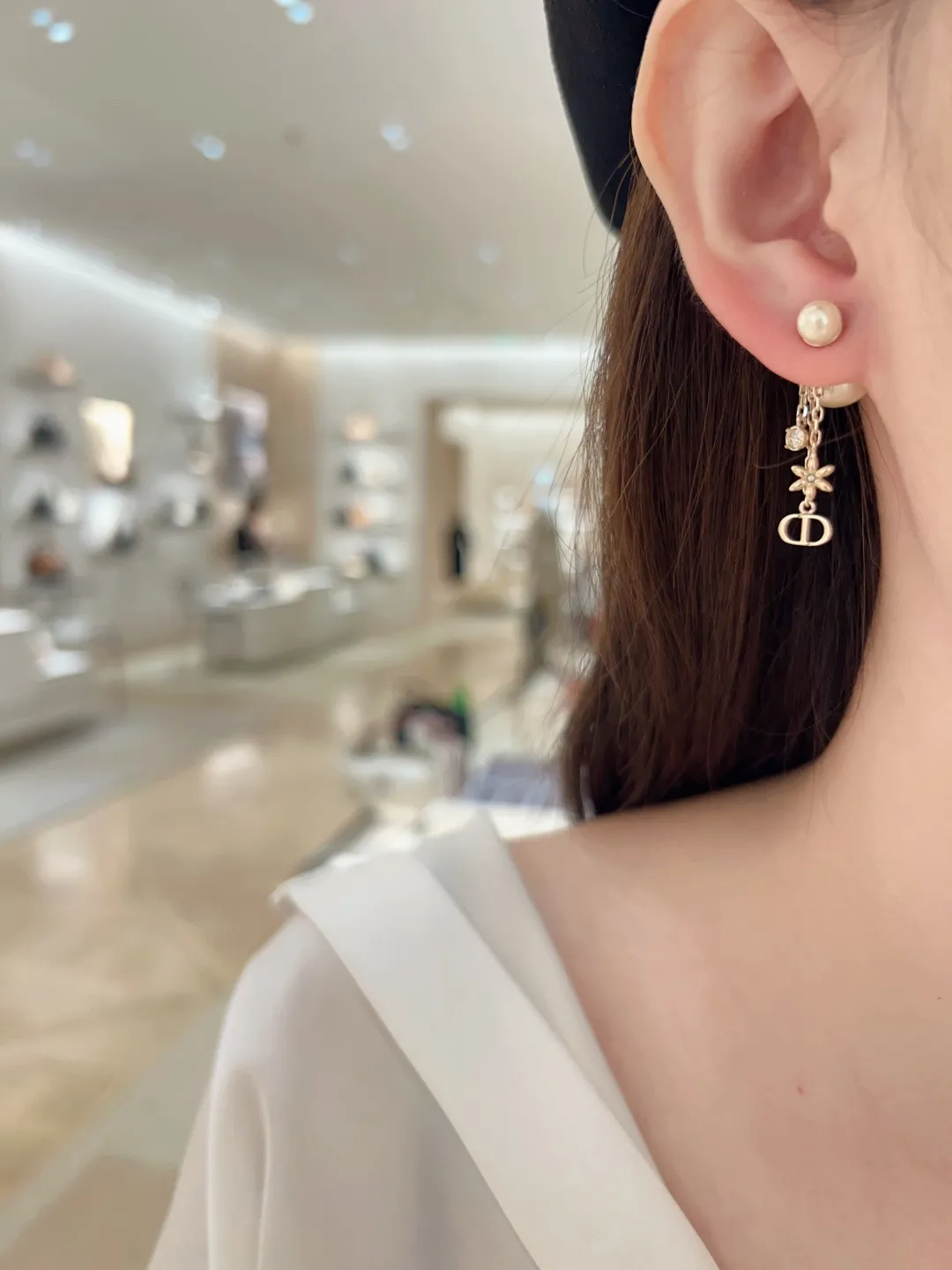 Tribales Tassel Pearl and Crystal Earrings D14017069 — view 9