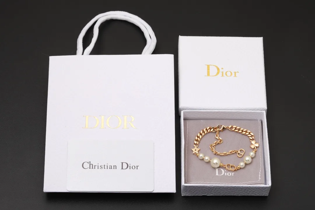 CD Star and Clover Resin Pearl Bracelet D14017257