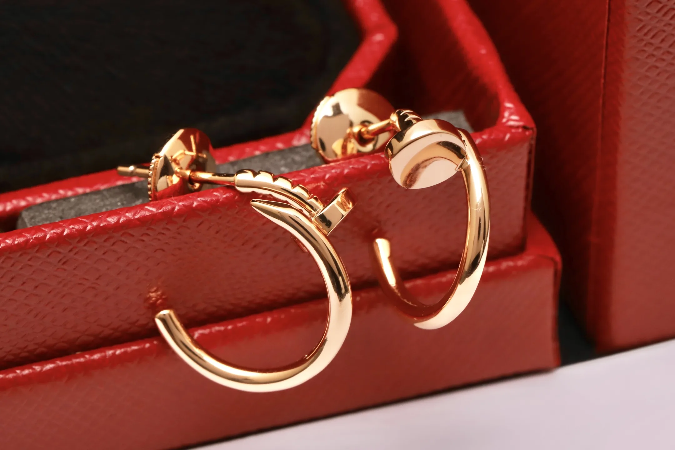 Juste un Clou Small Hoop Earrings D14516879 — view 3