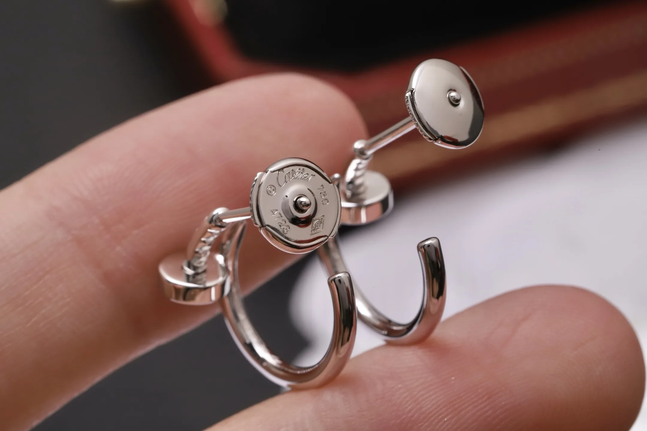 Juste un Clou Small Hoop Earrings D14516880 — view 5