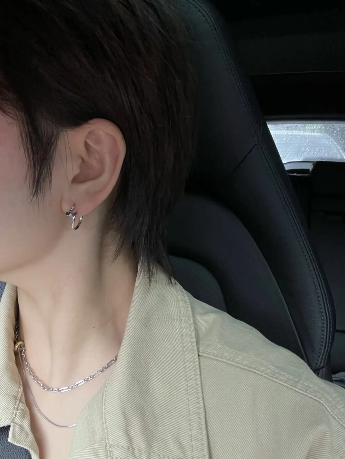 Juste un Clou Small Hoop Earrings D14516880 — view 9