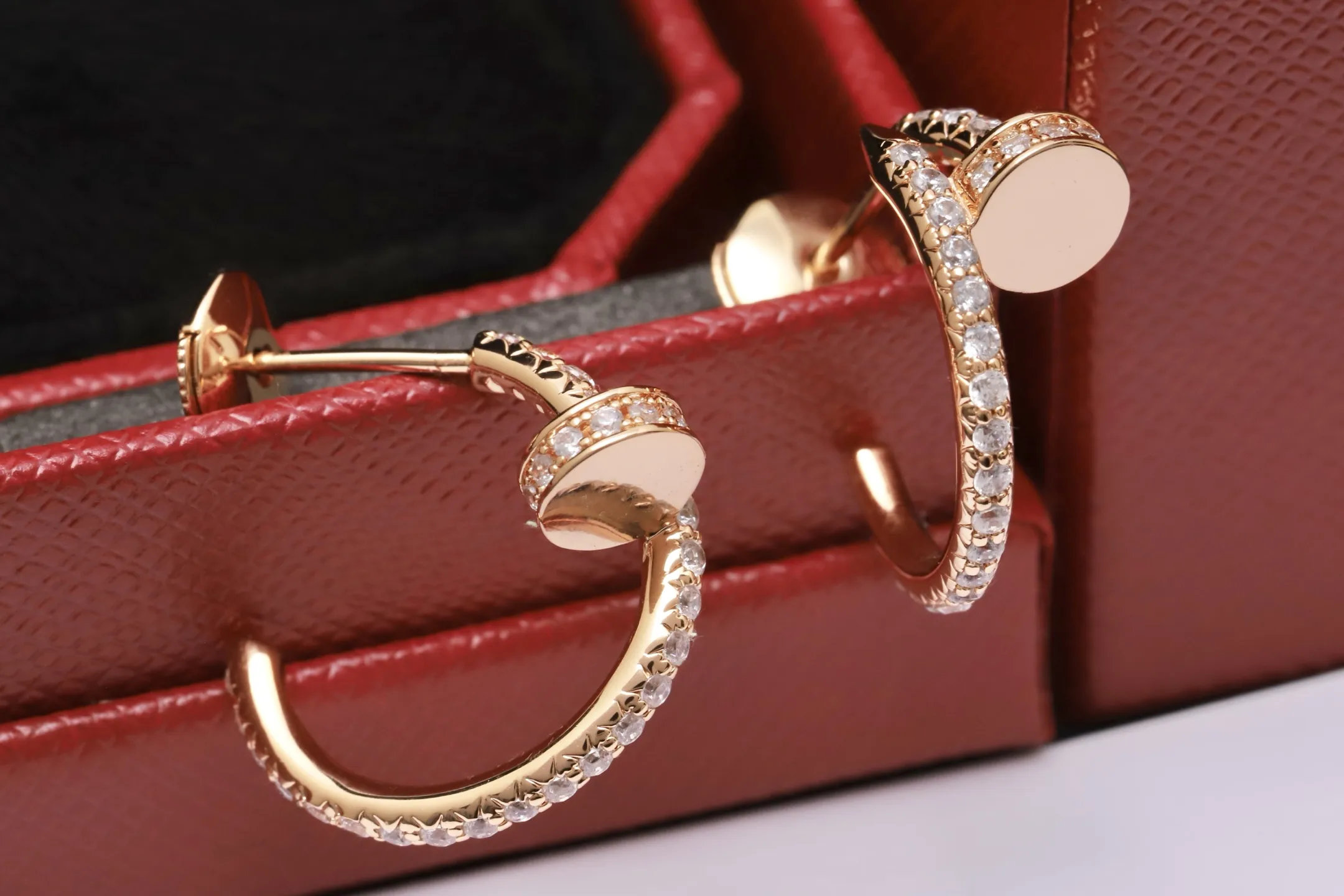 Juste un Clou Pavé Hoop Earrings (Gold-Plated Brass) D15516878 — view 3