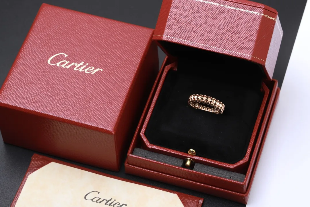 Clash de Cartier Studded Ring (Gold-Plated Brass) D19017079 — view 4