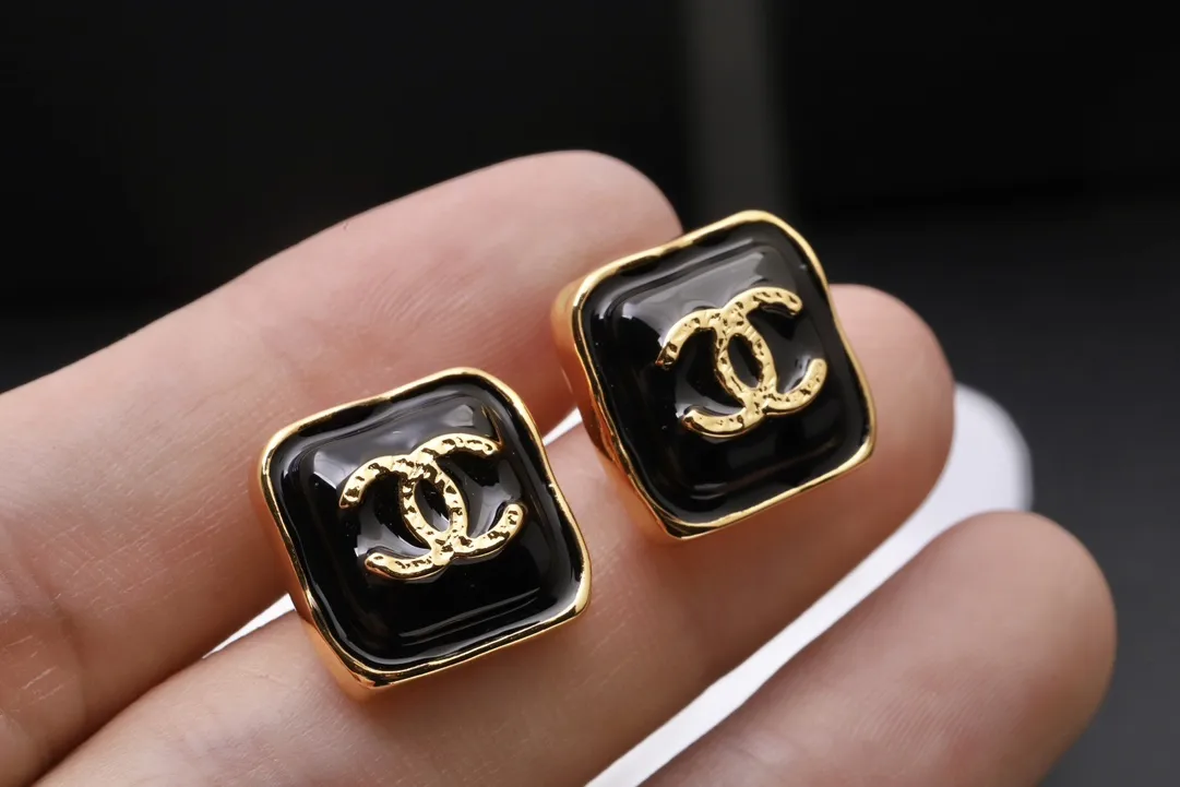 CC Logo Square Resin Stud Earrings D14017425 — view 5