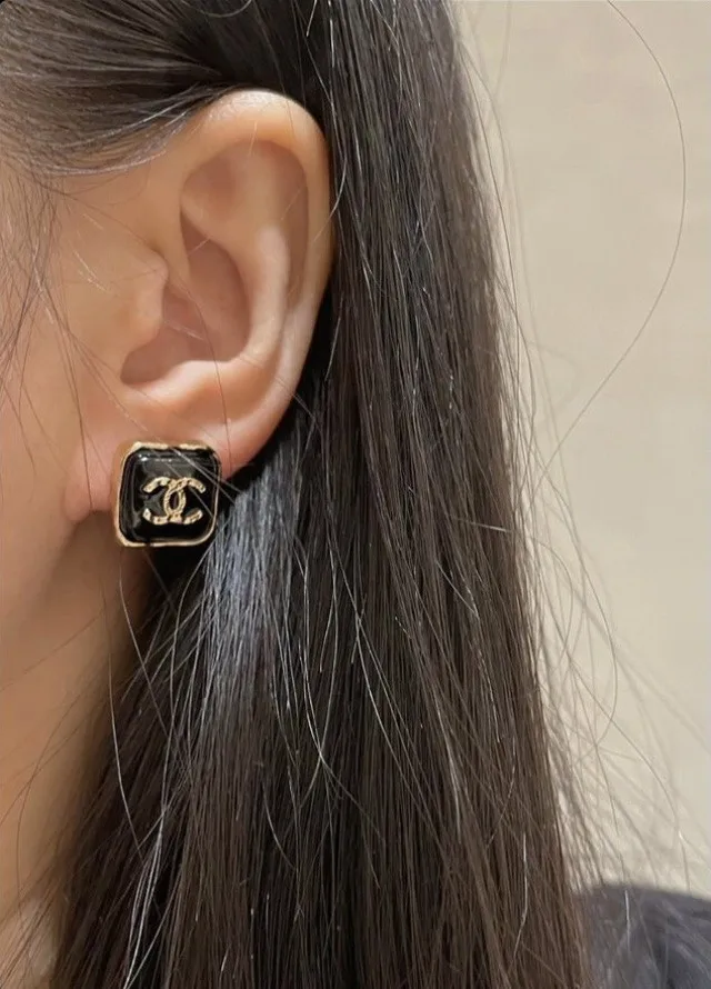 CC Logo Square Resin Stud Earrings D14017425 — view 9