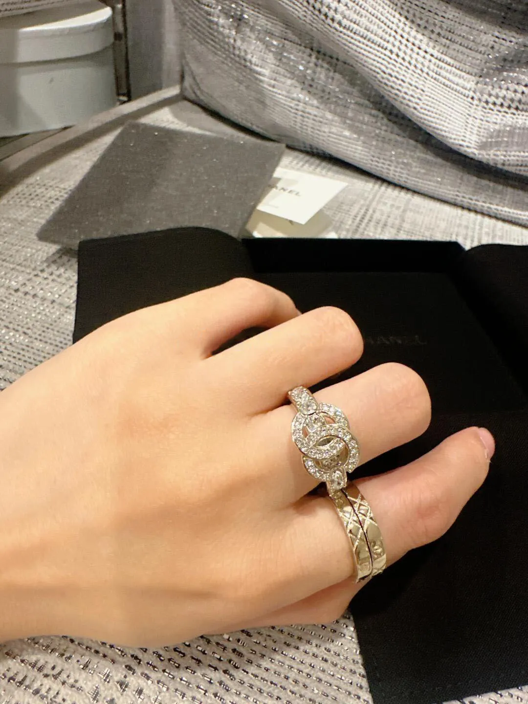 Coco Crush Quilted Triple Stack Ring D16517643 — view 9