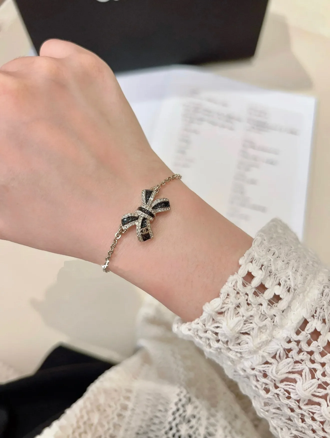 Bow Charm Enamel and Crystal Bracelet D14517364 — view 8