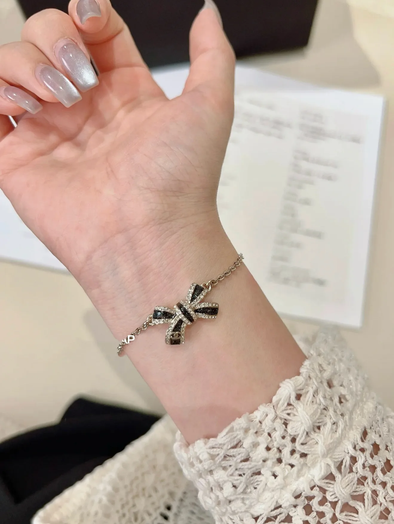 Bow Charm Enamel and Crystal Bracelet D14517364 — view 9